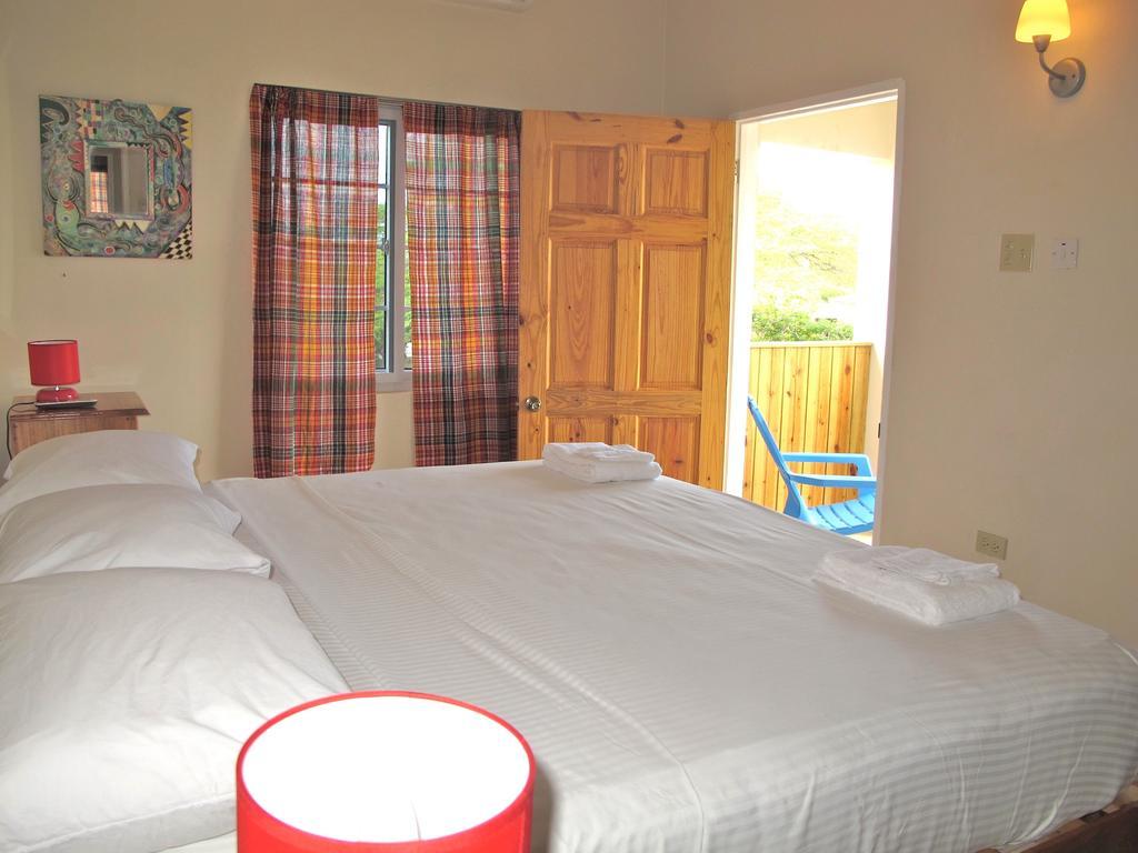 Just Next Door Treasure Beach Quarto foto